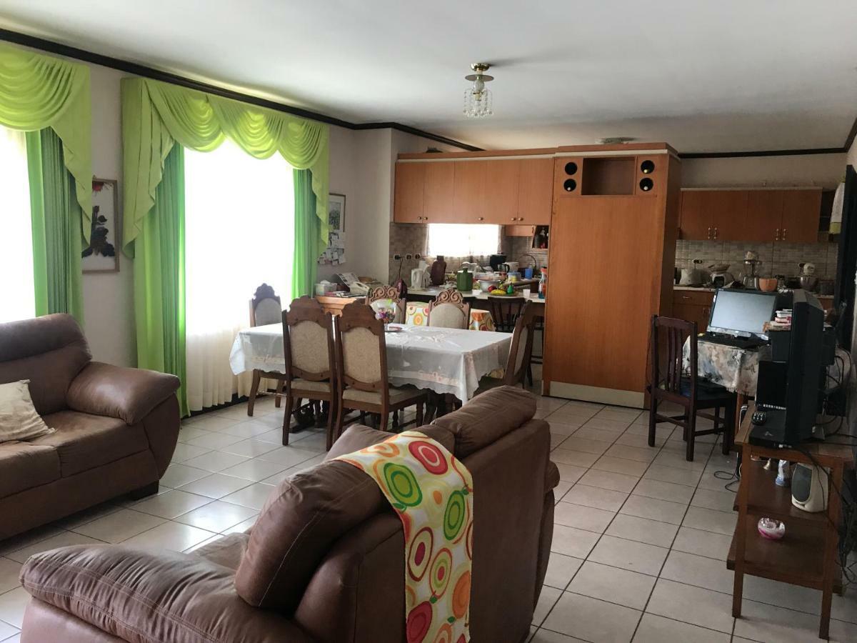 Casa Del Suizo Bed and Breakfast Desamparados  Εξωτερικό φωτογραφία